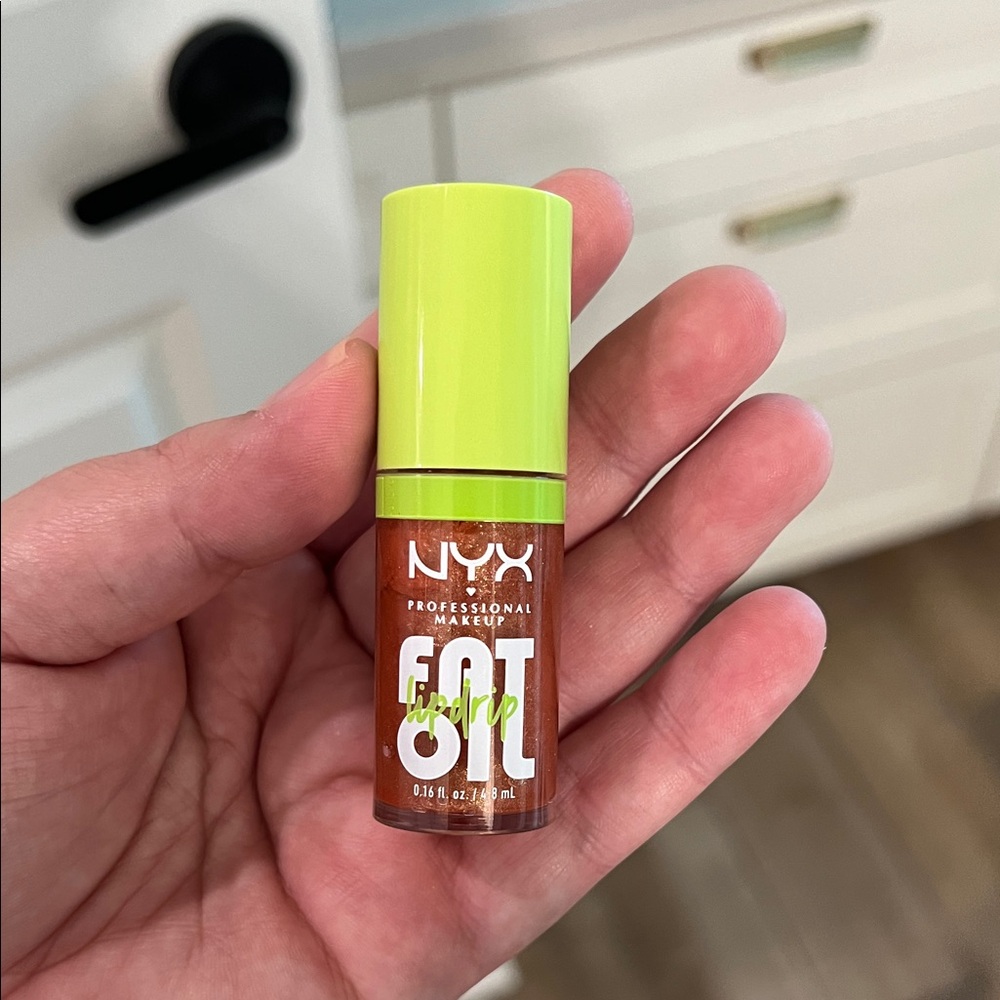 NYX Fat Lip Drip Oil in Bright Orange